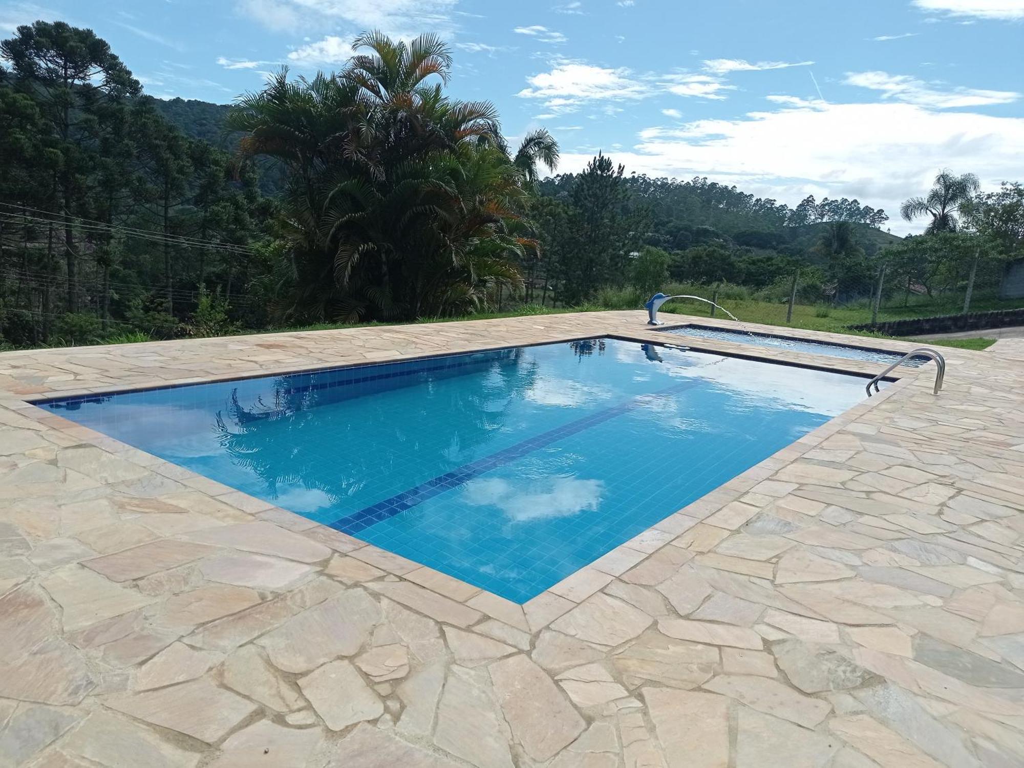 Chacara Mirim, Bairro Nirvana - Mogi Cruzes Casa de Férias Biritiba-Mirim